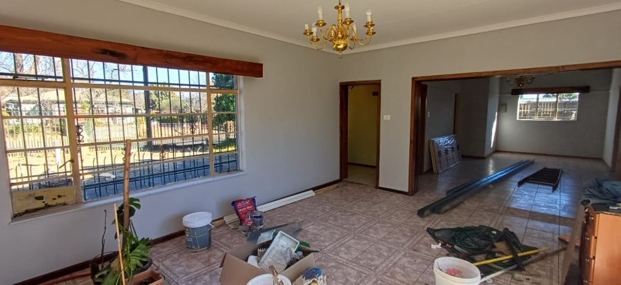 To Let 4 Bedroom Property for Rent in Hospitaalheuwel Free State